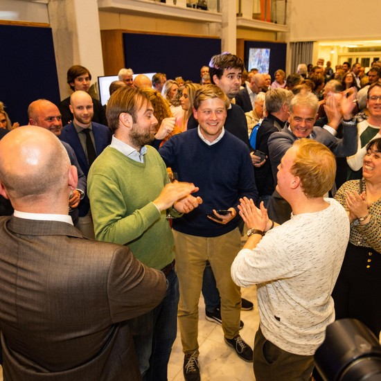 Streven gokken Stoutmoedig Jonge raadsleden in Velsen 'springen' omhoog met voorkeursstemmen en  streven partijgenoten flink voorbij | IJmuidercourant